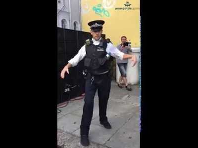 Notting Hill Carnival cops face dance BAN as 12,000-strong force set for hottest ever street party