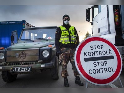 Coronavirus latest: Europe shuts borders while Trump promises ‘big, bold’ plan for US