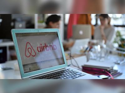 Airbnb laying off 1,900 workers, 25% of its workforce, amid travel slump