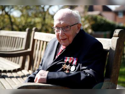 Queen to knight 100-year-old UK fundraiser Captain Tom on Friday