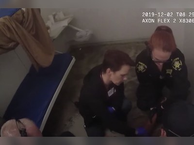 Bodycam Video Of A Black Man Repeatedly Telling Corrections Officers "I Can't Breathe" Before He Died Has Been Released
