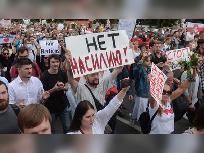 Thousands of workers join the protests in Minsk, Belarus, after going on strike