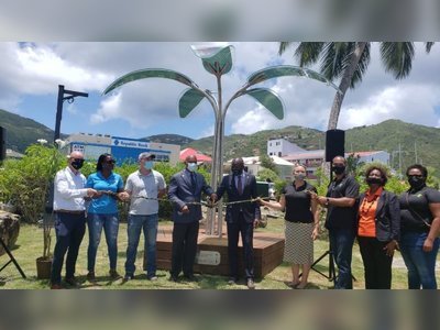 To a greener future! Historic Solar Tree dedicated