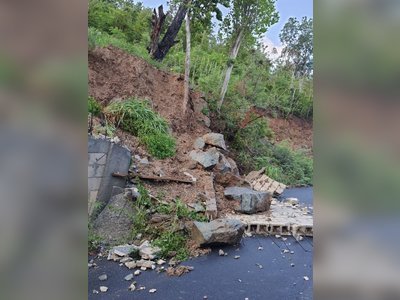 Section of retaining wall collapses @ Cane Garden Bay