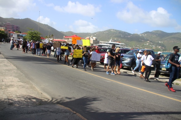 Opposition backs call for protest against gov’t for tourism protocols