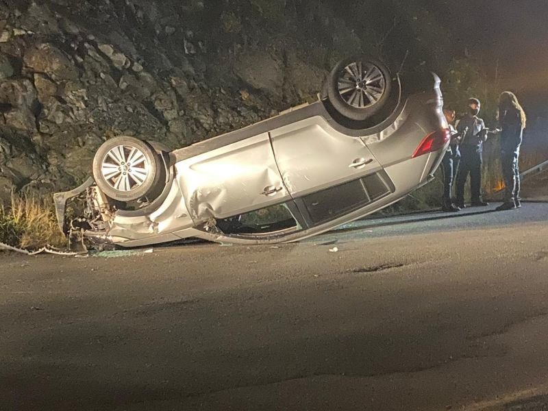 Driver escapes unhurt in lone vehicle accident