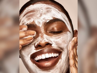 To Scrub, Slough, or Chemically Dissolve? Experts Weigh In on the Ultimate Guide to Winter Exfoliation