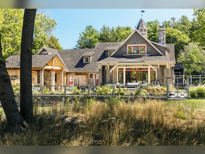 This Fairy-Tale Home by Lisa Tharp Was Inspired by Castles