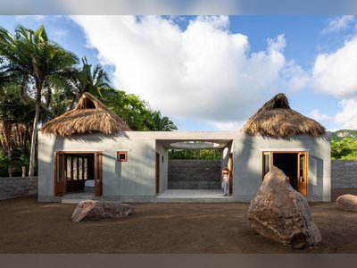 A Tiny, Thatched-Roof Hideaway in Mexico Pays Homage to the Tropical Landscape