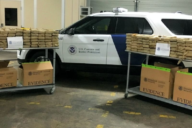 2 USVI police officers, National Guards held in US cocaine bust