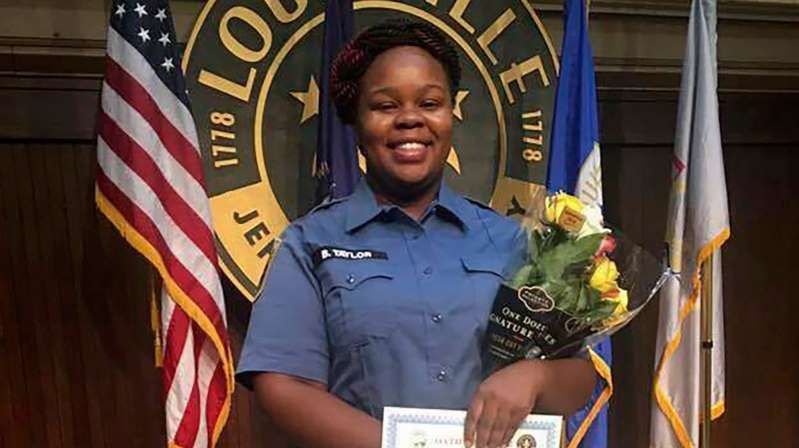 2 officers fired for roles in Breonna Taylor shooting