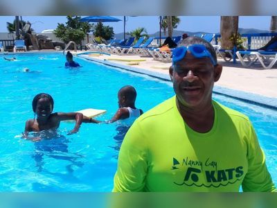 ‘Dickson Igwe School of Swimming’ offering free swim classes to VI