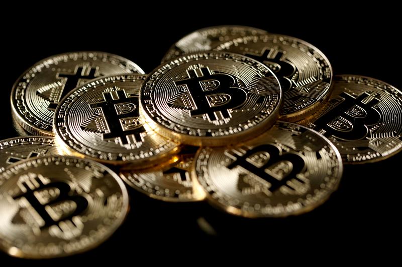 Bitcoin rises 4.2% to $50,947.94