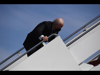 President Joe Biden FALLS multiple times while boarding Air Force One