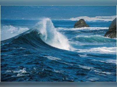 High surf warning in effect for VI until Sunday