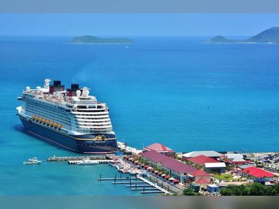 Cruise ships requesting vaccinated taxi drivers, businesses - Premier