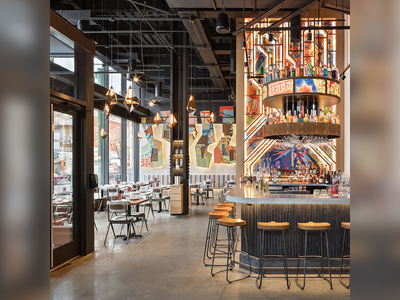 Wid Chapman Infuses an Indian Eatery in Manhattan with Cultural Iconography