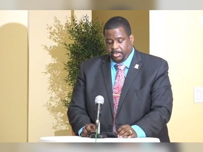 Premier Fahie calls for mutual respect between anti-vaxxers & pro-vaxxers