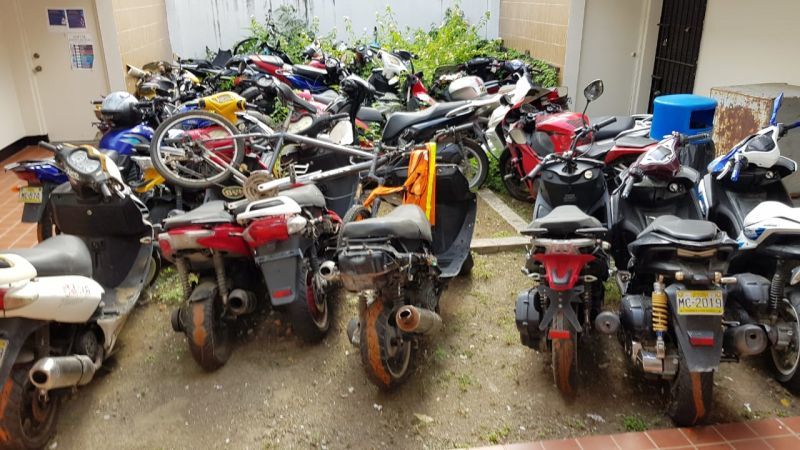 Police seize 5 scooters, charge 6 for prohibitive tint