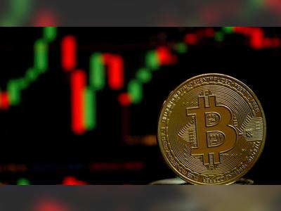Bitcoin falls 8.5% to $31,700