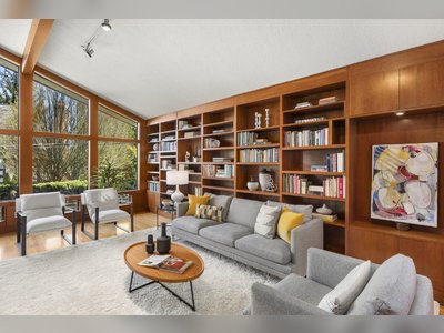 An Architect Owned–and–Renovated Midcentury in Portland, OR