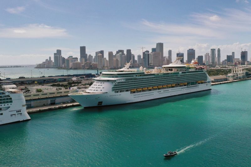 Florida law banning COVID Passports for cruising could keep ships anchored