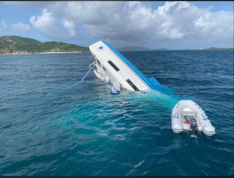 Catamaran hits rock & sinks off Beef Island