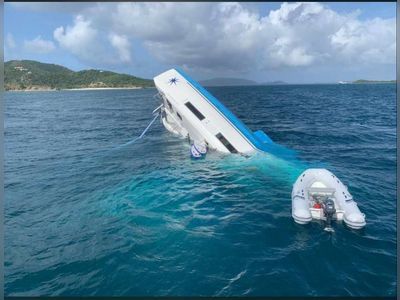 Catamaran hits rock & sinks off Beef Island