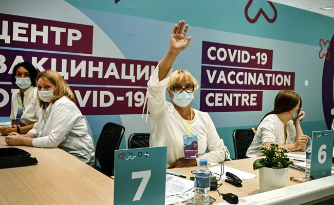 Russia Sets Another Pandemic High With 780 Covid Deaths In A Day