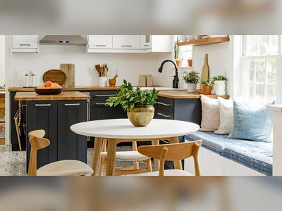 Eat-In Kitchens Perfect for Casual Family Dining
