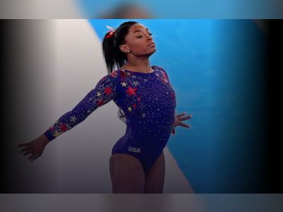 Simone Biles advances to all 6 gymnastics finals @ Tokyo Olympics
