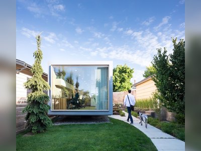 A Shipping Container Turns Into a Backyard Architecture Studio