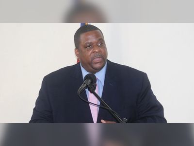 Premier Congratulates Barbados PM