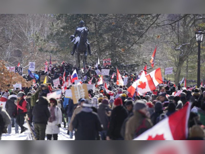 More Anti-Vaccine Protesters Enter Canada Capital