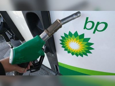 Ukraine conflict: BP under pressure to sell stake in Russian firm