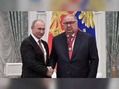 Alisher Usmanov: Oligarch says he ditched mansions before sanctions