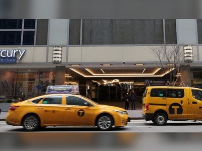 Uber to list New York City yellow taxis in app