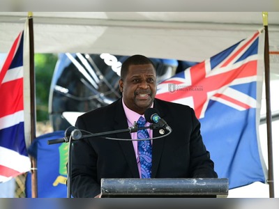Premier boasts about favourable economic rating from regional body