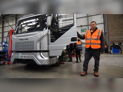 British EV startup Tevva launches hydrogen booster truck model
