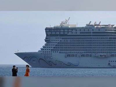CDC ends reporting COVID cases on cruise ships