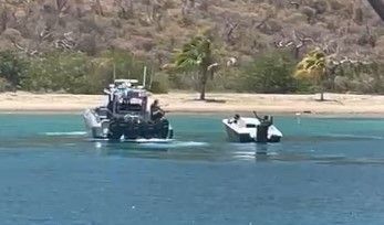 High speed chase between US Coast Guard & power boat ends @ Norman Island