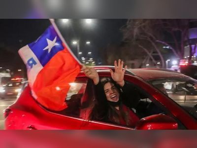 Chile constitution: Voters overwhelmingly reject radical change