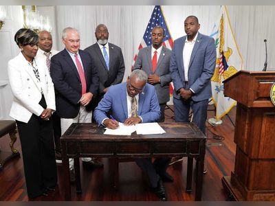 USVI Gov't signs agreement to build horse racing facility on St Croix