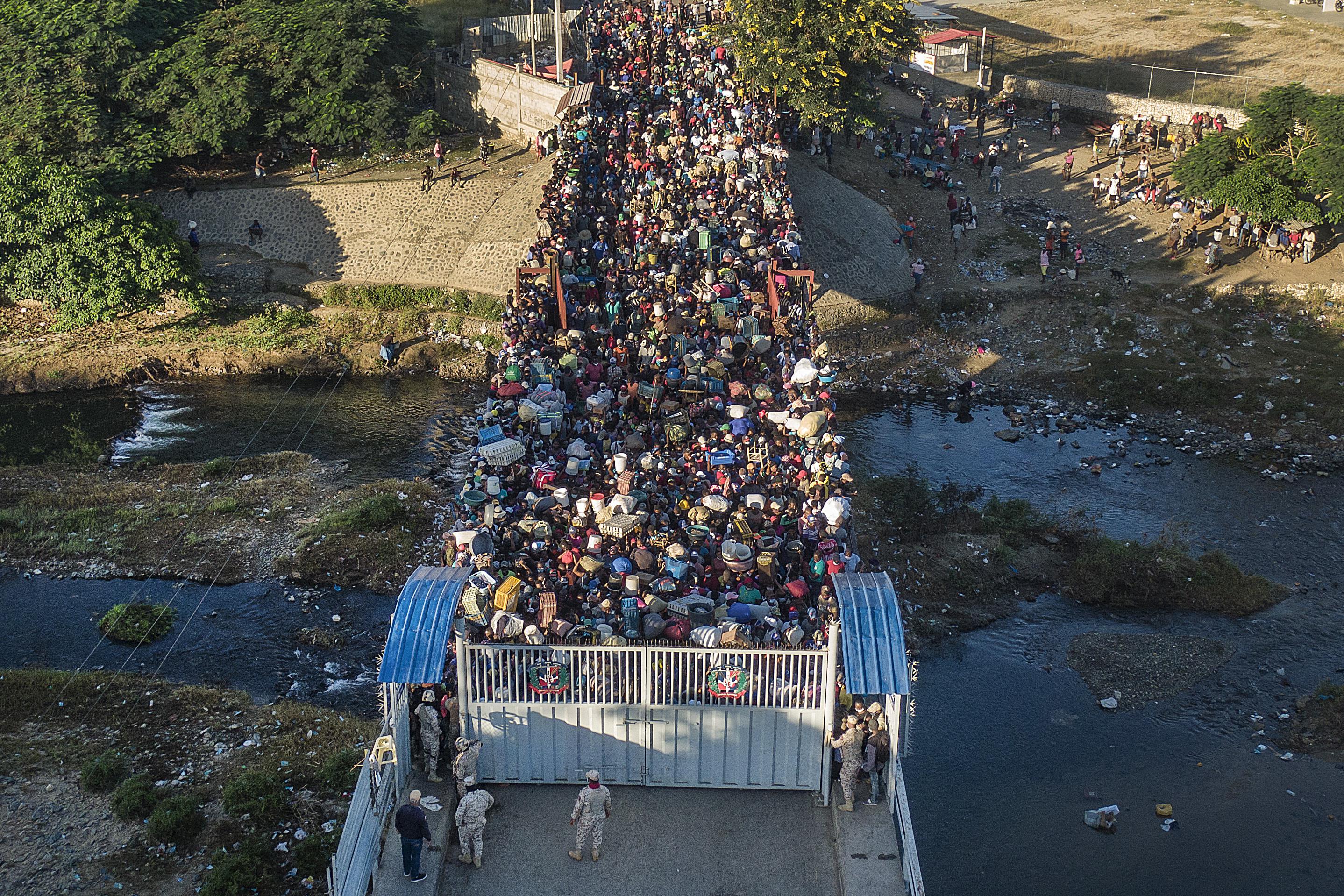 Dominican Republic cracks down at border amid Haiti chaos