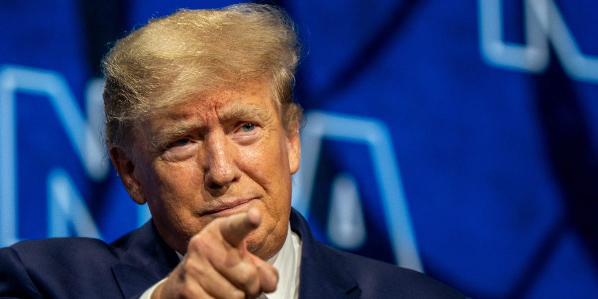 Trump says he should 'get all the credit' if Republicans win big in the 2022 elections — and 'should not be blamed at all' if they lose