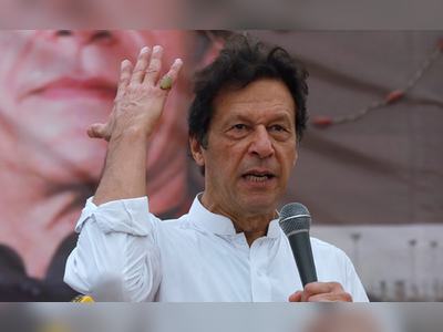 Pak PM Says Ready For Talks With Imran Khan But Also Calls Him "Fraud"
