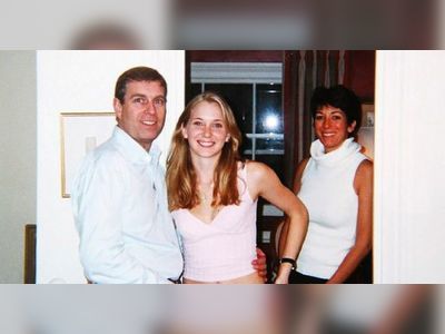 Evidence ‘proves’ infamous Prince Andrew photo is not a fake