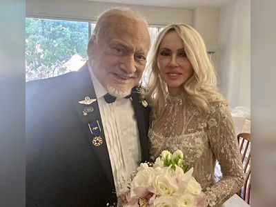 Moonwalker Buzz Aldrin Gets Married On His 93rd Birthday