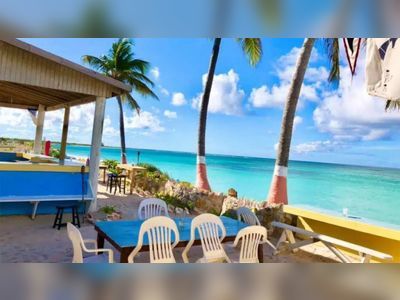 3 VI beach bars make Caribbean Journal’s 2023 Top 25 list