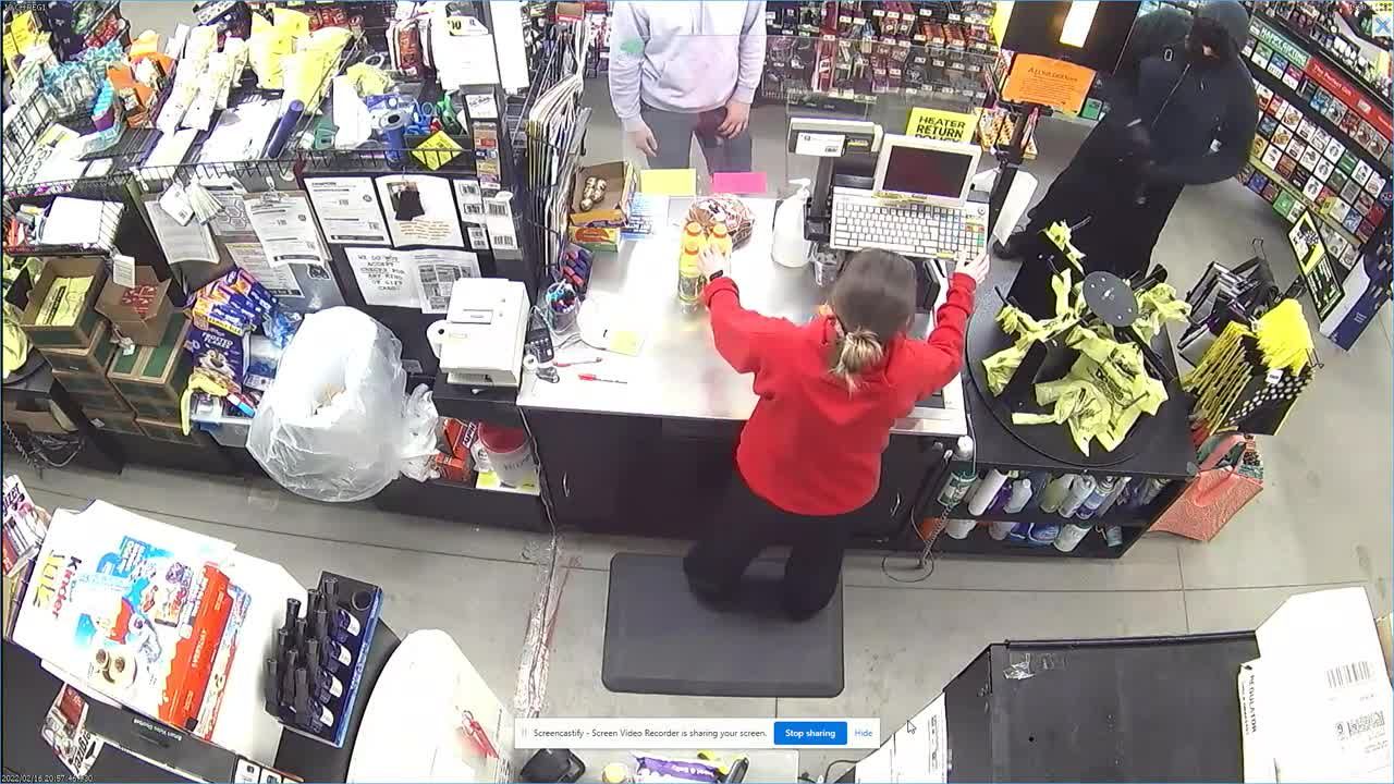 Two US Employees Fired For Chasing Robbers Out Of Store As They Broke ''Company Policy''